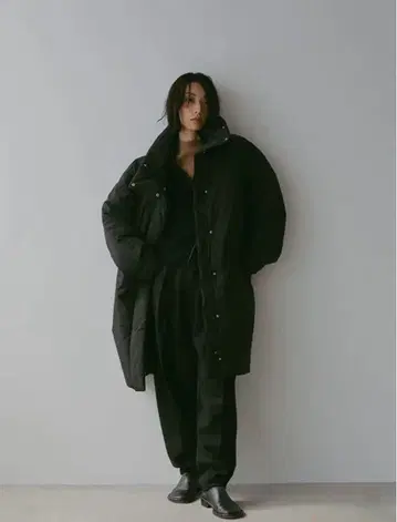 [ ETRE TOKYO ] 스탠드 넥 패딩 코트