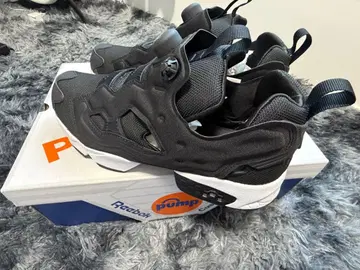 Reebok 펌프 퓨리 블랙 스니커즈