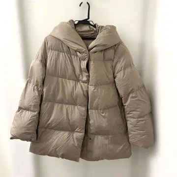 유니클로 다운 브라운 베이지
