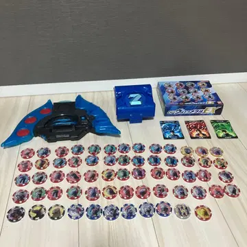 울트라맨 Z 제트라이저 홀더 메달 세트