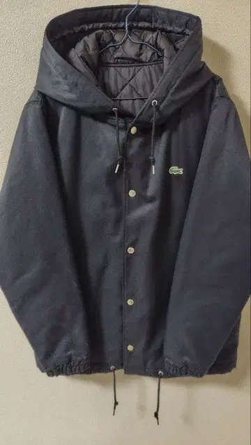 LACOSTE 후드 부착 블랙 자켓