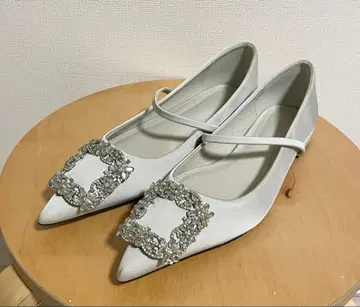 Mila Owen | 비쥬 장식 실버 플랫슈즈