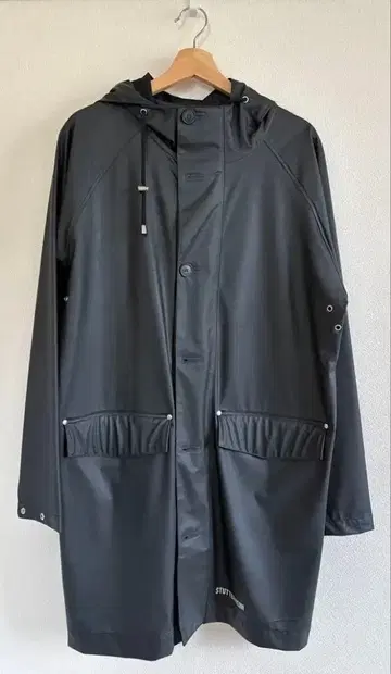[새상품급] STUTTERHEIM/블랙/롱 레인코트