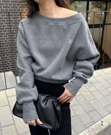 [ CAPRICIEUX LE'MAGE ] 1포인트 본딩 맨투맨