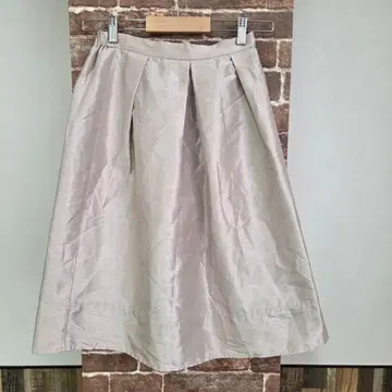 BEAMS 빔즈 스커트 베이지 무릎 기장 플리츠 광택 개더 S