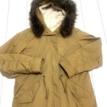 [ 유니클로 ] 베이지 모즈 코트 이너 보아 탈부착 가능 퍼 롱 코트