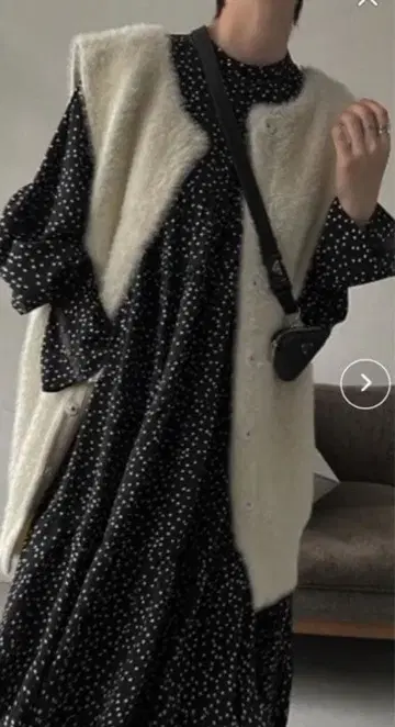 willfully 화이트 V넥 베스트