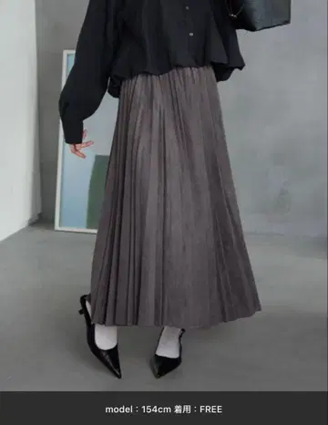 [ TRIANGLE PALETTE ] 분또 스웨이드 플리츠 스커트