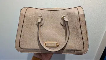 KATE SPADE 보스턴, 베이지 가죽 핸드백 골드 금장 장식