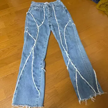 MOUSSY 프린지 스트레이트 데님 팬츠