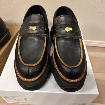 sacai 코인 로퍼 24ss