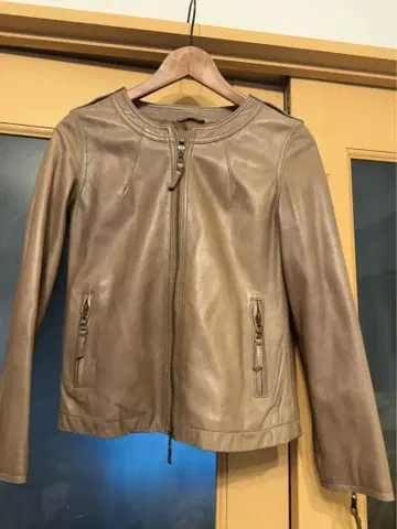 ANAYI 브라운 가죽 자켓