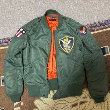 AVIREX MA-1 플라이트 자켓