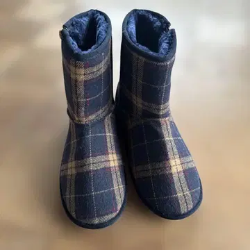 ZUC CLUB 네이비 체크 어그 부츠