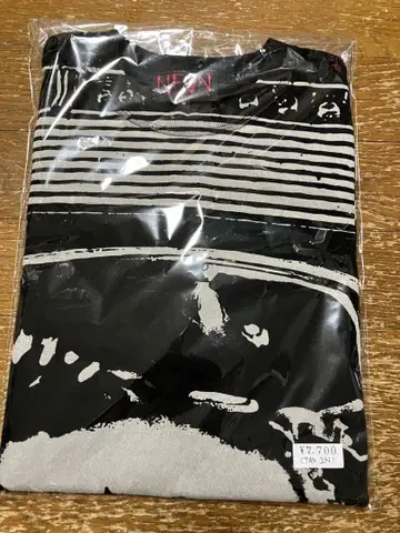 SID TV 롱 슬리브 T셔츠 NEON LEATHER GARMENT