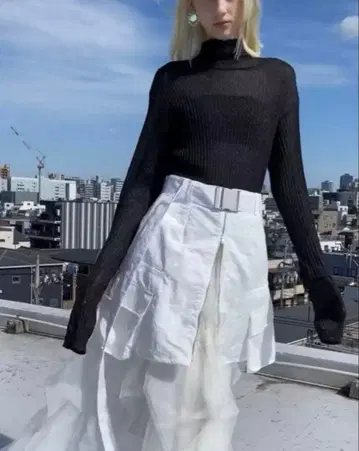 라벨 에튀드 (la belle Etude) 화이트 카고 스커트