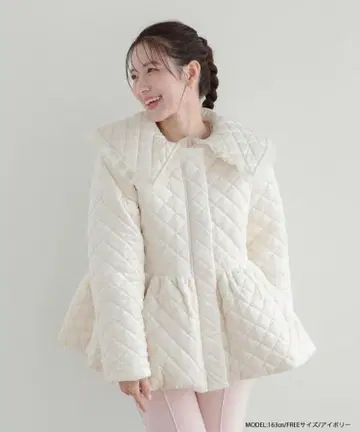 새상품 fitmore 벨로아튤 옷깃 페플럼 아우터 아이보리 FREE