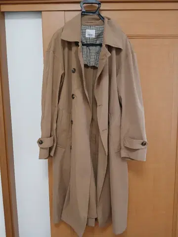 JUNRED 베이지 트렌치코트