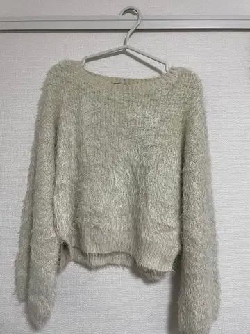 Kastane 푸와푸와 니트 스웨터 긴팔 크림색