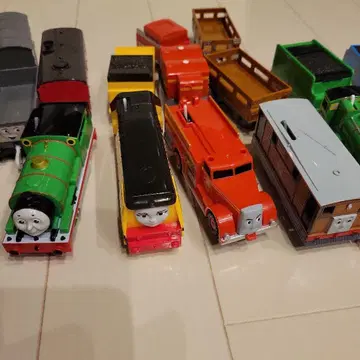 토마스 차량 10대 플러스 짐칸