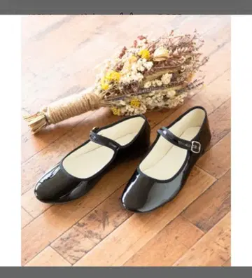 미사용 새상품! 블랙 스트랩 발레 슈즈