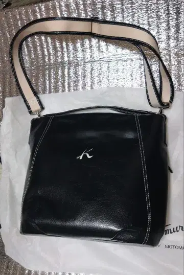키타무라 숄더백 가죽 블랙