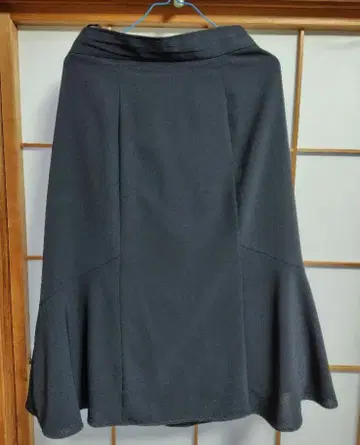 블랙 플레어 스커트 허리밴딩