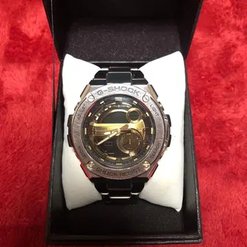 G-SHOCK GST-210D