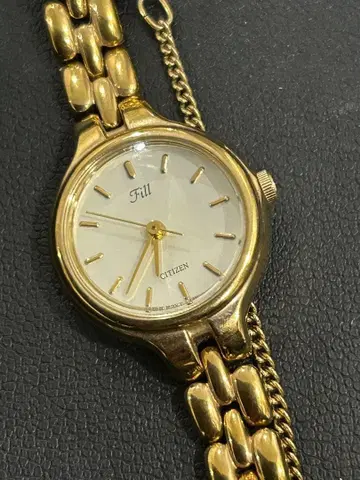 시티즌 QZ 5930-K10786 필 실버 다이얼 작동 안 함