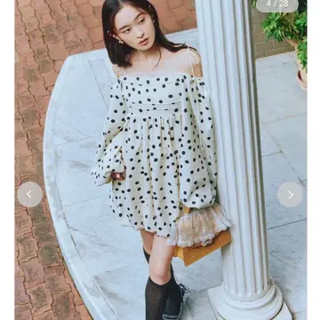 LILYBROWN 벌룬 미니 드레스