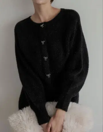 ReEDIT 라메 페더 니트 리본 버튼 가디건