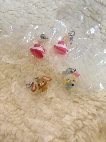 느긋한 메지루시 액세서리 산리오 마론 크림 우사하나 쿠로 우사