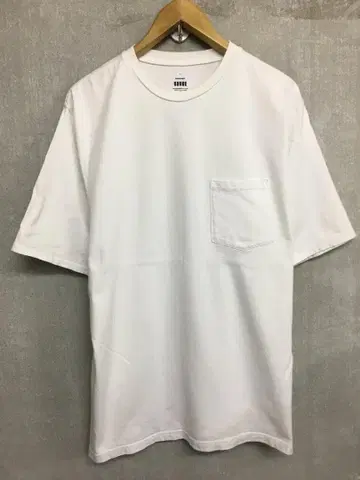 그라프 페이퍼 크루넥 포켓 부착 T셔츠 화이트 사이즈 4
