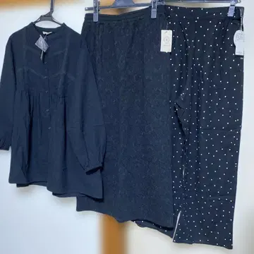 사만사 모스모스 모음, 새상품 3점. 블라우스, 스커트, 와이드 팬츠.