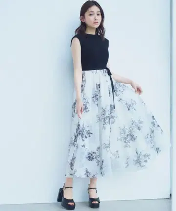 2025 SNIDEL 니트 도킹 원피스