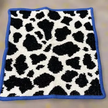 러브리 바이 페이러 레오파드 무늬 손수건 소 블루 새상품급