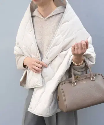 슬로브 이에나 퀼팅 머플러