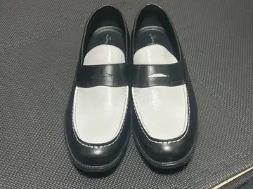Sarabande 화이트 블랙 로퍼 28cm 46