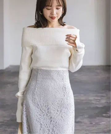 noble 오프숄더 니트 리브 니트