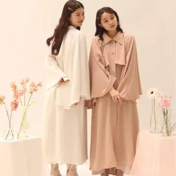 muguet back pleats angel trench coat