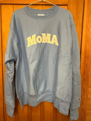 Champion MoMA 트레이닝복 XL 사이즈 라이트 블루