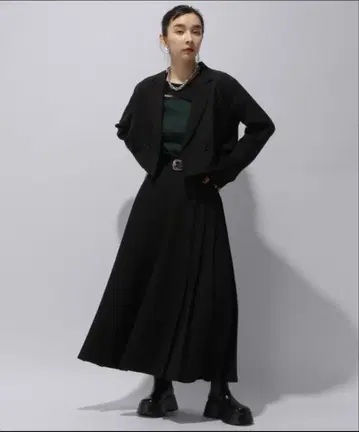 HARE 블랙 셋업 스커트 자켓