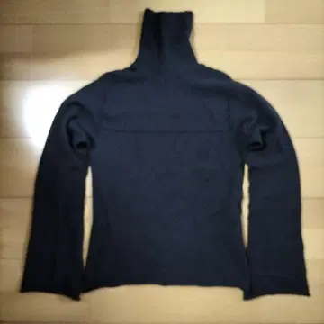 ALGONQUINS 블랙 터틀넥 니트