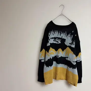 NOWLE 산 풍경 크루넥 니트