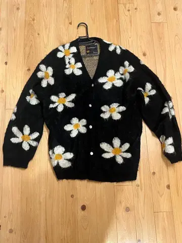 TOWNCRAFT 꽃무늬 니트 가디건