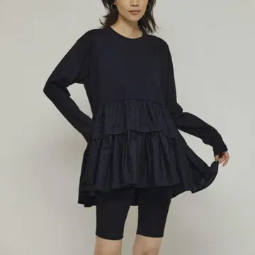 프릭스스토어 Firsthand 퍼스트 핸드 티어드 절개 롱T