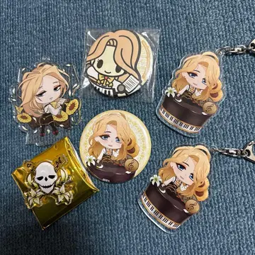 컴퍼스 비올레타 (아크릴 키링 3개, 캔 배지 2개, 아크릴 배지 1개)