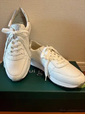 Paul Green 화이트 스니커즈