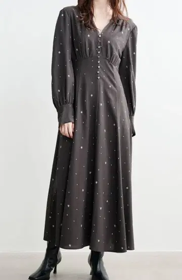 신상 코코딜 별 패턴 자수 플레어 원피스