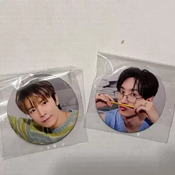 SUPER JUNIOR D&E 2026 시즌 그리팅 캔뱃지